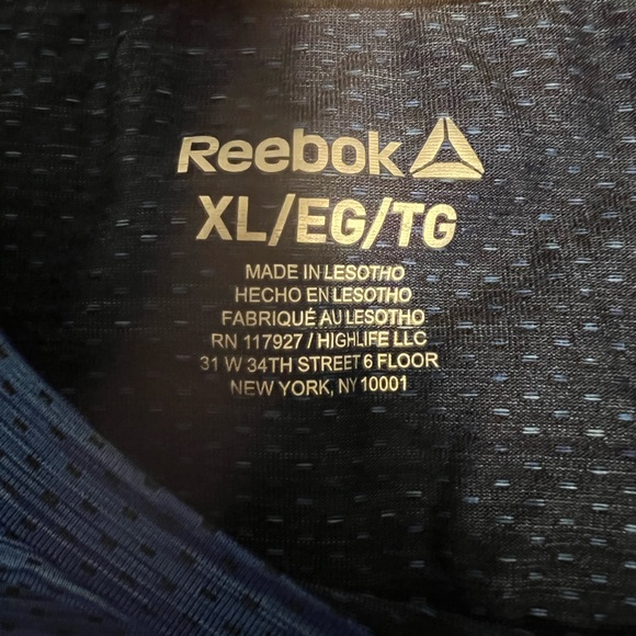 2/$10 REEBOK Men’s Athletic T-Shirt - Picture 3 of 3